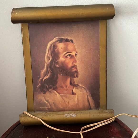 Vintage Jesus Plug In Wall Light - Picture 2 of 13